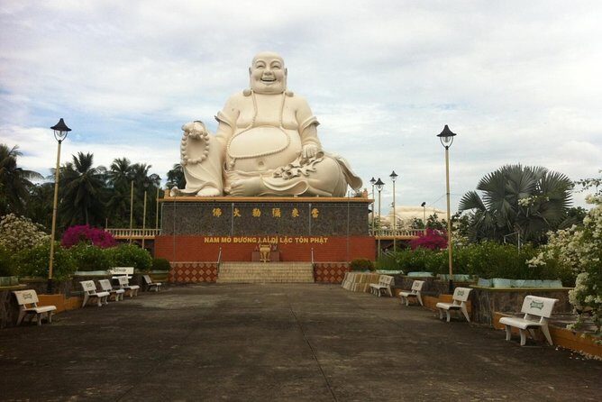 1-Day Mekong Delta Deluxe Tour: My Tho & Ben Tre (Max 10) - Lunch by the River: Local Favorites with Vegetarian Options