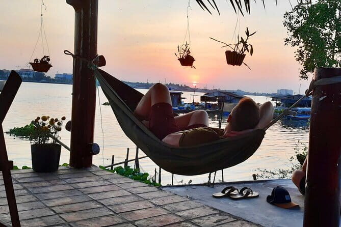2 Day Private Mekong Delta, Riverside and Ecolodge Nature Tour - Day 1: Vinh Long transfer, lunch break, and check-in on An Binh Island