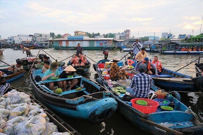 3D2N Mekong Delta Tour: Cycling – Kayaking – Floating Market - Entering Mekong Life Fast: Pickup, Vinh Trang Pagoda, and the Tien River