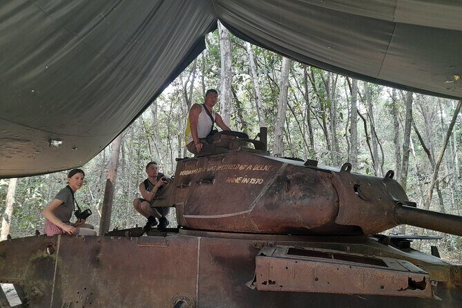 Adventure Cu Chi Tunnels: Vietnam War Underground Network AM/PM - Stop 1: Sơn Mài Lâm Phát Handicapped & Handicraft (Why It’s Here)
