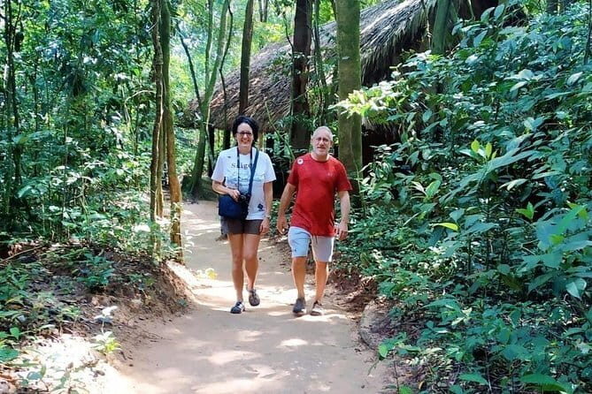 All in One Saigon Day Tour - Chợ Lớn (District 5) and Ba Thien Hau Temple: Chinatown culture, not just photos