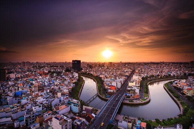 Amazing night with Saigon Skydeck and local beer tasting - Pickup, private car, and timing: why this evening feels easier