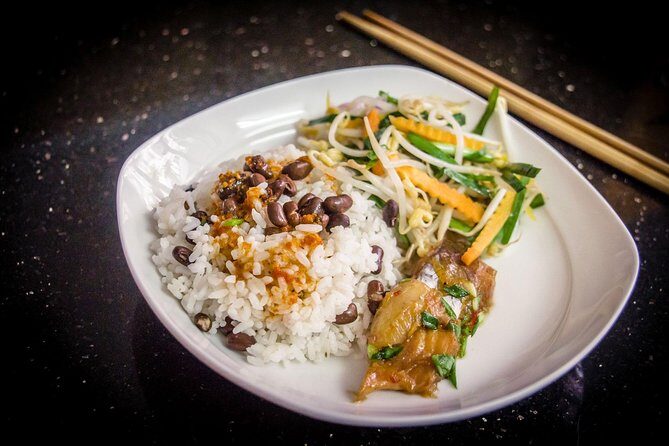 Authentic Vietnamese Cooking Class in Ho Chi Minh City - Meet Tam and Get Oriented in About 2.5 Hours