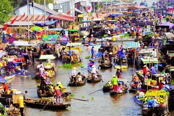 Bassac Mekong Delta Cruise 2Days - 1Night - Day 2: breakfast at 06:30, Tra On floating market, and arriving for Cai Rang