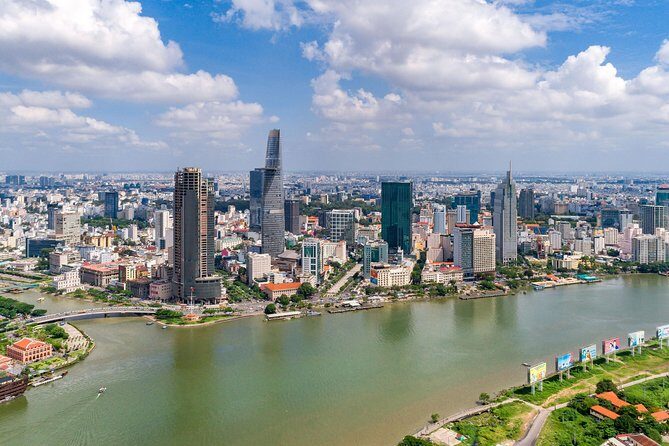 Best Options for Private Ho Chi Minh City Shore Excursions - Chinatown and Ben Thanh: Chợ Lớn’s Temple Stops and Market Chaos (In a Good Way)