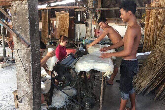 BIG BOSS Private LIMOUSINE To Cu Chi Tunnels and Mekong delta - The quick snack break that keeps the day from dragging