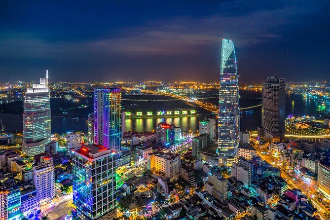 Bitexco Financial Tower: Saigon Skydeck General Admission Ticket - What’s included up top: bottled water, gift shop, and displays