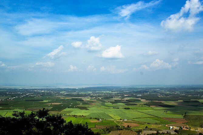 Black Virgin Mountain, Cao Dai Temple & Ben Duoc Cu Chi Tunnel - Lunch in Tay Ninh: More Than a Break