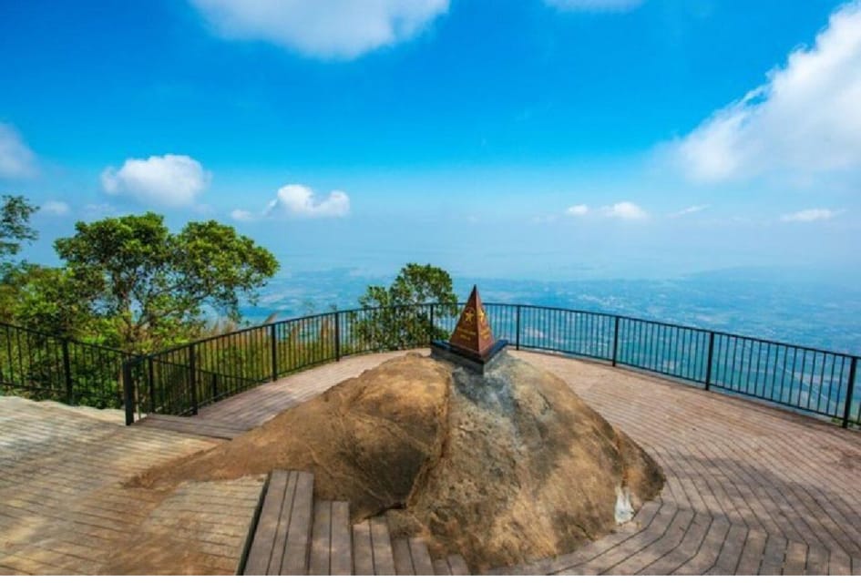 Black Virgin Moutain, Cu chi tunnels & Cao dai temple 1 day - Should You Book This Black Virgin Mountain, Cao Đài, and Củ Chi Day Trip?
