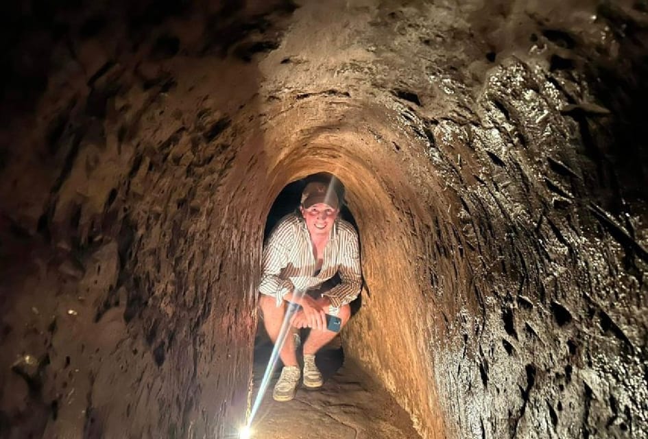 Black Virgin Moutain, Cu chi tunnels & Cao dai temple 1 day - The Bà Đen Cable Car Ride and Pagoda Stop