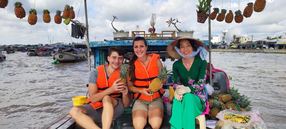 Cai Rang and Phong Dien Floating Market Explore Mekong Delta - Breakfast on the river: what you actually eat and why it works