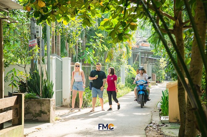 Cai Rang floating market, Cacao & hidden small canal - Ninh Kiều Wharf to Cai Rang: the sunrise boat ride experience