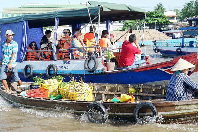 Can Tho Floating Market Combine With Mekong Delta 01 Day-Daily - The rice noodle workshop: hands-on, not just watching