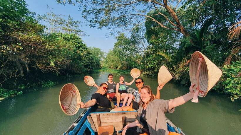 CAN THO: Floating Market & Mekong’s Legacy (About 6 Pax) - Cai Rang Floating Market at 5:30 a.m.: why the timing matters