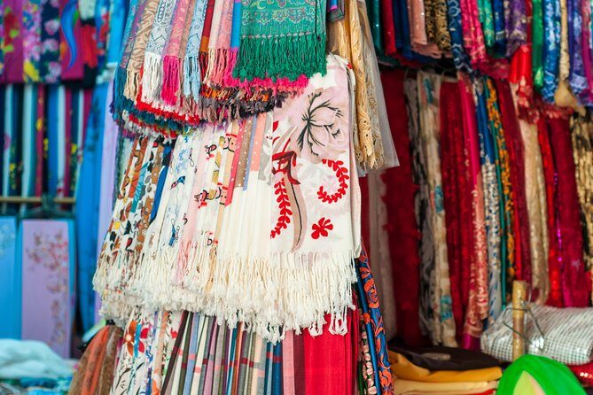 Chinatown Cyclo Journey Half-day Tour - The Chinese medicine segment: how to turn curiosity into real learning