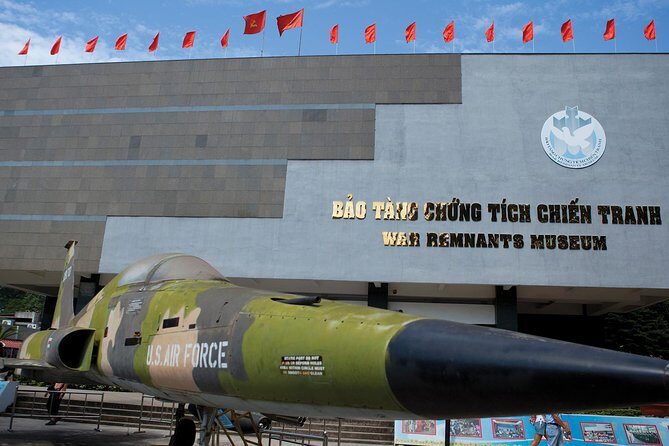 Daily Small Group Tour to Saigon City and Cu Chi Tunnels - Independence Palace: where the war turned into a new chapter