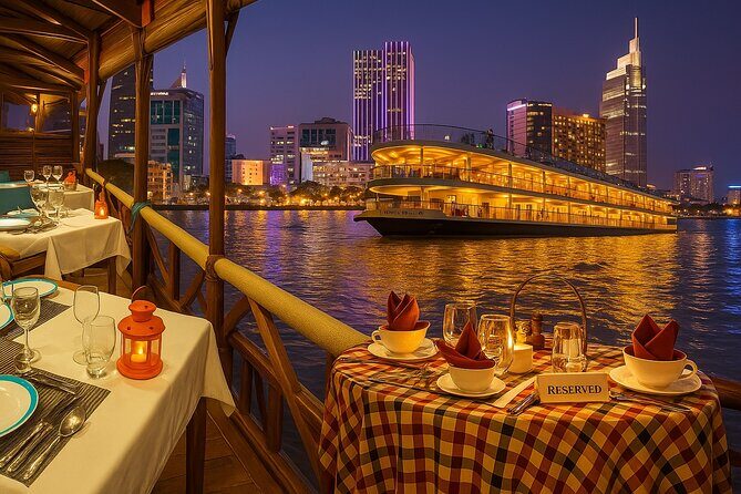 Dinner On Cruise In Ho Chi Minh City With Private Table - Night Sailing on the Saigon River: Views and the Music Situation