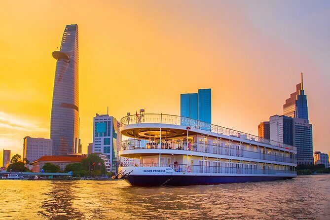 Dinner On Cruise In Ho Chi Minh City With Private Table - A 3-Stop Flow: What Each Part of the Timeline Feels Like