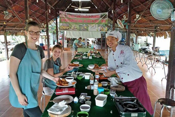 Discover vietnamese Agriculture,culture ,Cuisine and Cu chi Tunnels in Saigon - Cu Chi Tunnels: understanding construction and surviving underground for 20 years