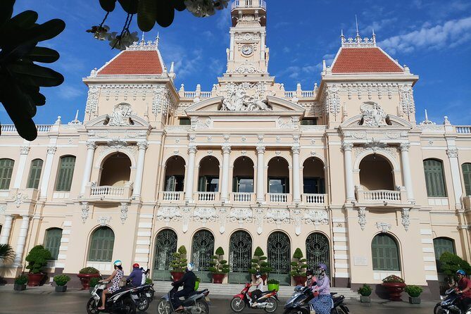 DISCOVERING UNSEEN Parts Of Saigon Full Day - Jade Pagoda and the flower market: short breaks that reset your senses