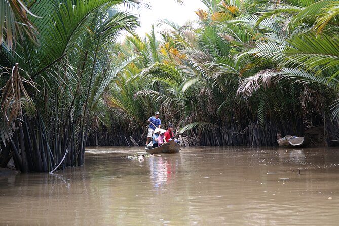 Essential Mekong Delta: Highlights Tour from Ho Chi Minh City - Tan Thạch canal by sampan: quieter water, coconut shade, real routines