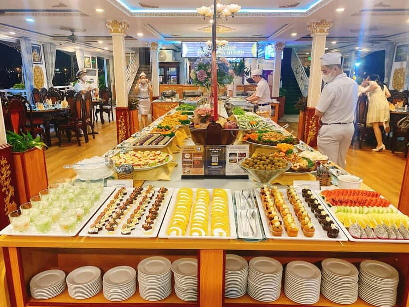 Experience Dinner On Luxury Cruise Along Saigon River - Live Band Music and Flamenco Dancing: The Real Atmosphere Builder