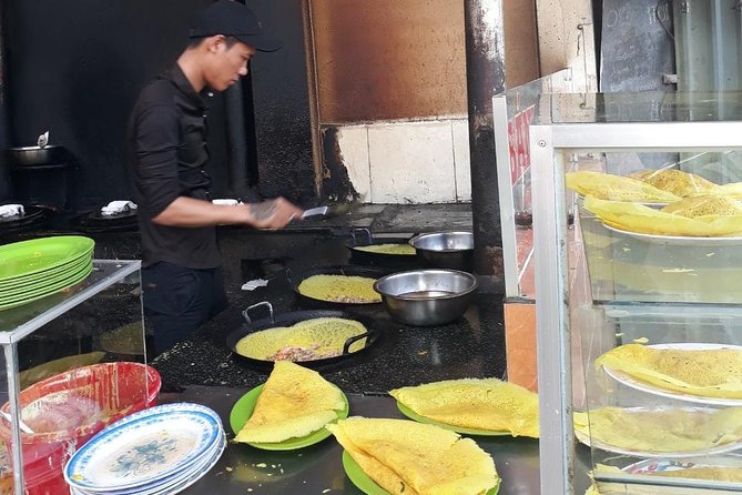 Explore Can Tho City tour combine Local Food tour - in afternoon - Bánh xèo 7 tỏi and nem nướng DIY: eating that you actually do