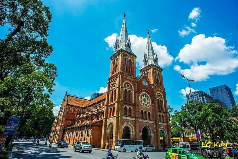 Explore The Most Tourist Attractions In Ho Chi Minh City - Lunch break: simple, local, and optional