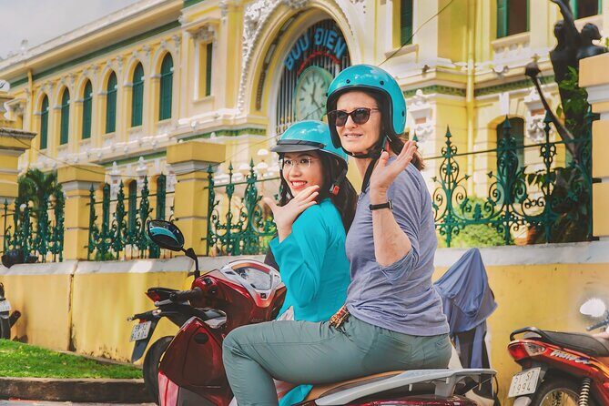 Female Rider | Street Food & Sightseeing By Motorbike - Chợ Lớn’s Phố Tàu: Chinatown streets in District 5 and 6