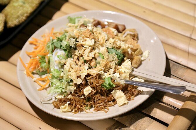 Female Rider | Street Food & Sightseeing By Motorbike - The food lineup: 6 foods, 3 drinks, 1 dessert you can plan around