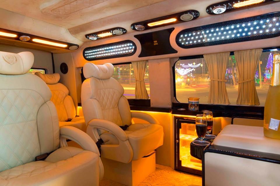 From Ho Chi Minh City: Mekong Delta VIP Tour by Limousine - Vinh Trang Pagoda: A Grand Start Before the River Noise