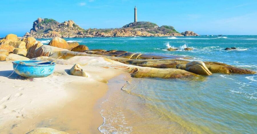 From Ho Chi Minh City: Relax In Mui Ne Beach In 1 Day - Mui Ne fishing village: boats, work, and an easy market pace