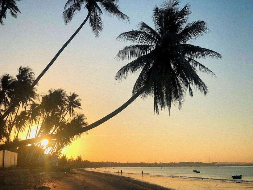From Ho Chi Minh: Mui Ne Sand Dunes and Beach Day Tour - Leaving Ho Chi Minh City at Dawn: how the day really starts