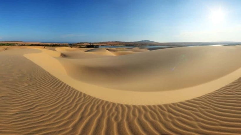 From Ho Chi Minh: Mui Ne Sand Dunes and Beach Day Tour - Lunch in Mui Ne: a real refuel break