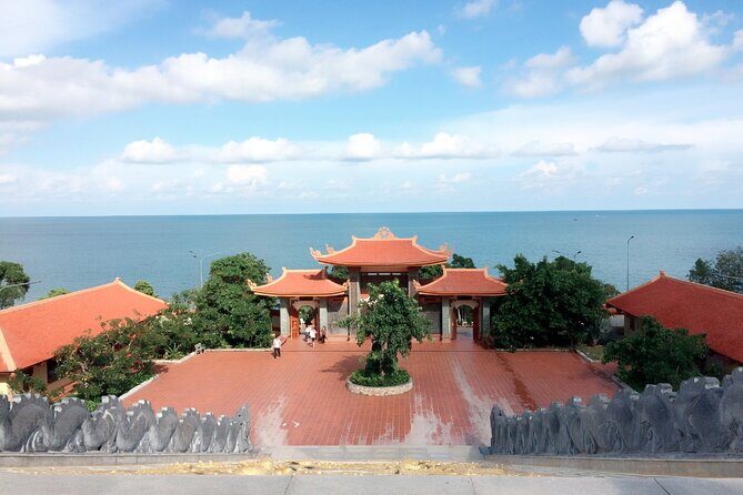 Full Day Private Tour Sightseeing to Phu Quoc with Licensed Guide - Ho Quoc Pagoda: lucky relics, sea-front views, and legend talk