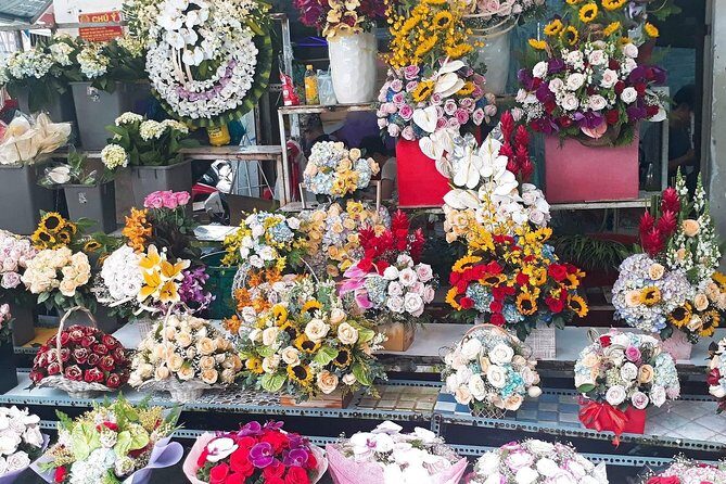 Good Morning Saigon Tour by Motorbike and Scooter - Ho Thi Ky Flower Market: quick smells, fast color, good photo timing