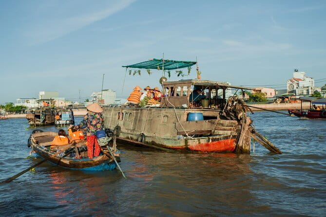 Hau River Floating Market and Con Son Islet Adventure - Morning on the Mekong: Starting at Ninh Kiều Wharf