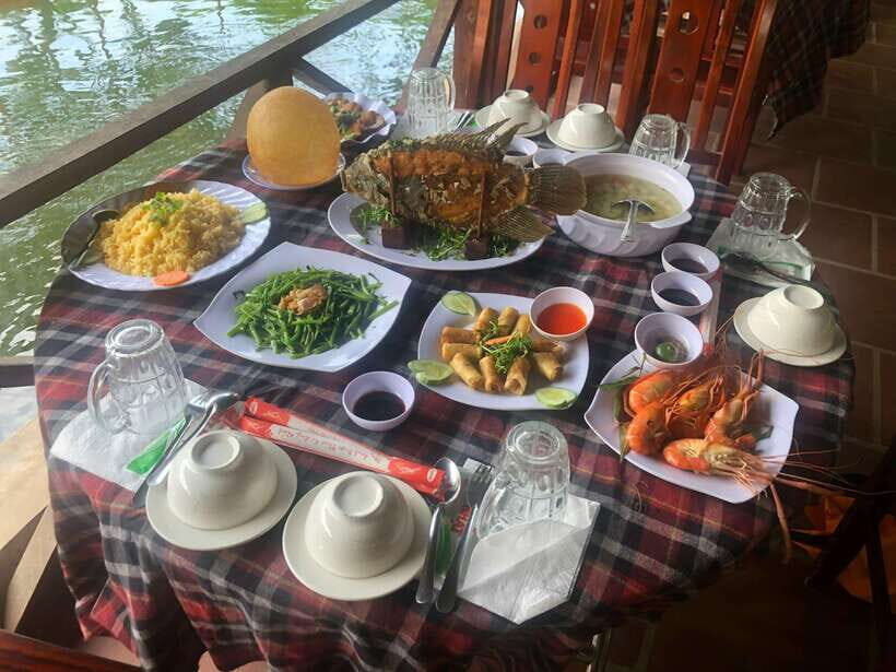 HCM: Mekong Delta Islands Boat & Tuk-Tuk Tour with Tastings - The water day: rowboats, motorboats, and island hopping