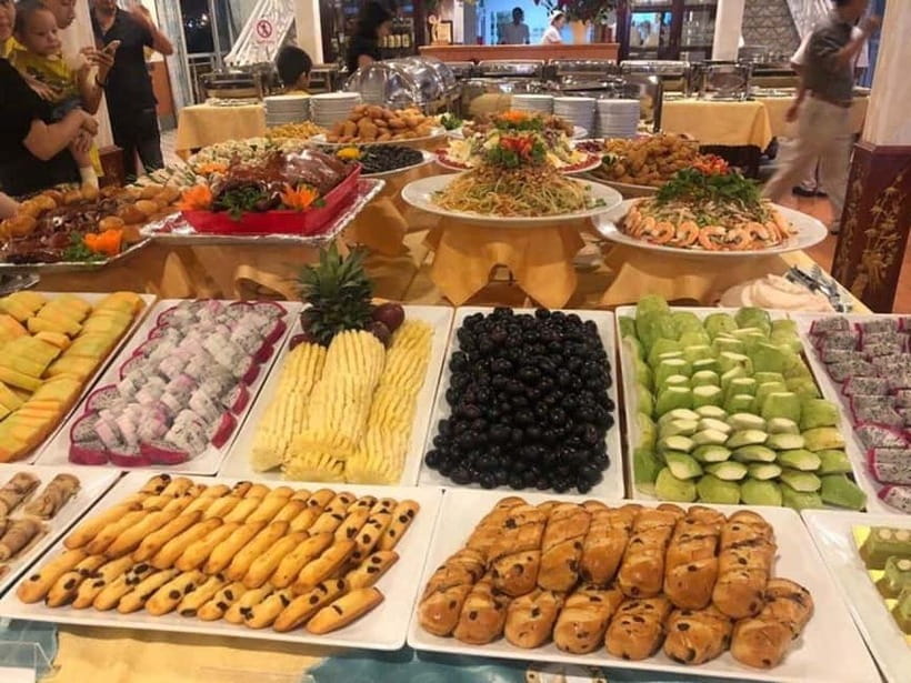 HCM: Night Experience Dinner Cruise on Saigon River - Dinner on board: buffet or set menu plus live music