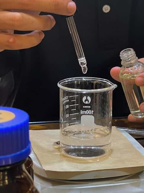 High Quality Perfume Making Workshop in Ho Chi Minh City - Mixing your perfume: one-on-one help that keeps it balanced