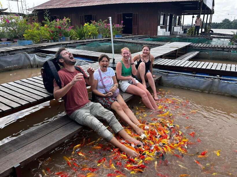 Ho Chi Minh: 1-Day Mekong Delta Tour-Floating Market & Islet - Hu tieu noodle-making and pineapple on the boat