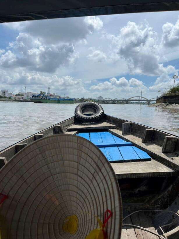 Ho Chi Minh: 1-Day Mekong Delta Tour-Floating Market & Islet - Traditional cakes and pop rice: practical hands-on food time