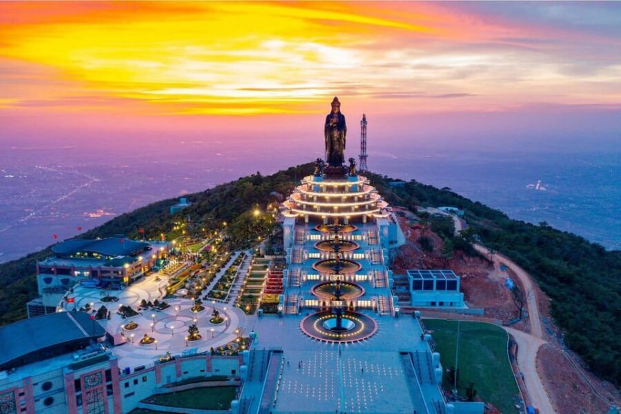 Ho Chi Minh: Black Virgin Mountain & Cao Dai Temple Tour - The Vegan Lunch That Fits the Region