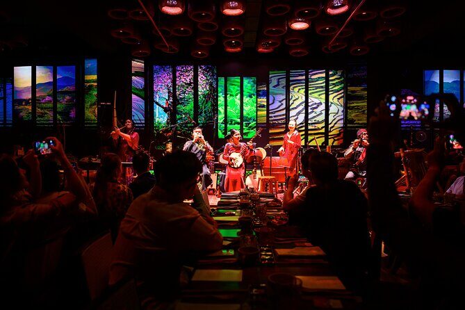 Ho Chi Minh: Chào Show with Dinner & Hotel Pickup - Dinner at the Show: A 9-Dish Set from North, Central, and South