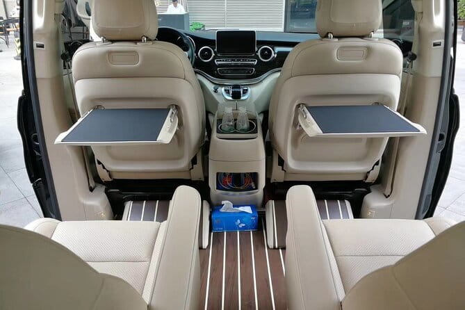 Ho Chi Minh City Airport Transfer - Vehicle Choice for Groups (and the Luggage Question)