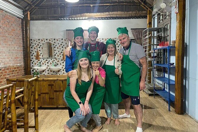 Ho Chi Minh City Cooking Class in Local's Home - The Daily Menu: Pho, Banh Xeo, and What You Might Cook