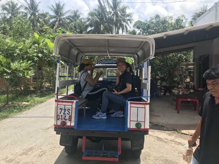 Ho Chi Minh City: Discover Mekong Delta & Coconut Village - Coconut-lined canals and the sampan: slower is the point