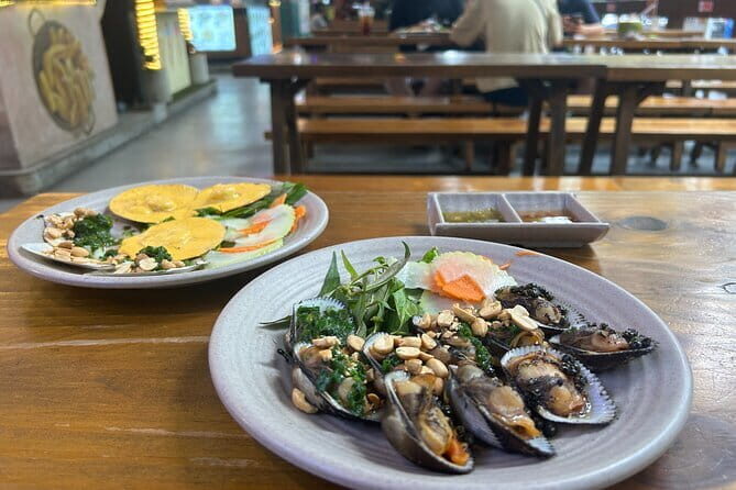 Ho Chi Minh City Food Tour with 8+ Authentic Local Tastings - Café Apartment Finale: A Famous Building Meets Your Last Tastes