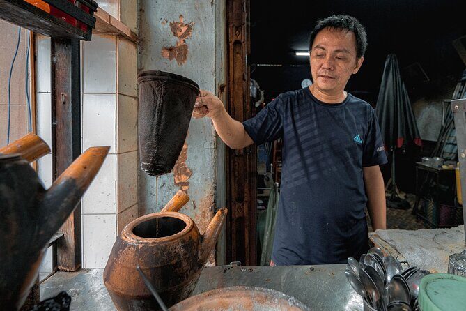Ho Chi Minh City: Hidden Bunker & Vietnam War - Free Walking Tour - Stop 5: War Remnants Museum (Powerful Exhibits, Budgeting Needed)