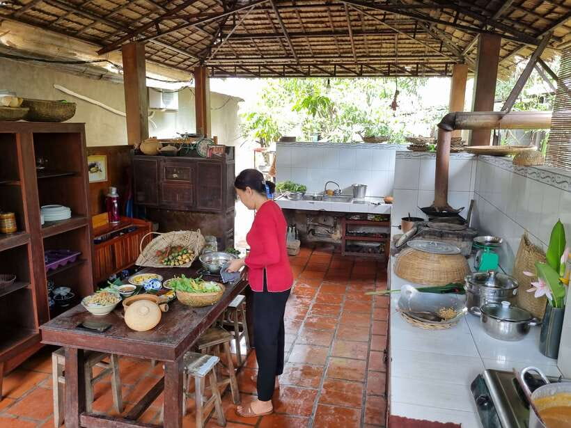 Ho Chi Minh City: Mekong Delta Day Trip with Lunch & Drinks - Logistics to know before you go: timing, bags, and comfort